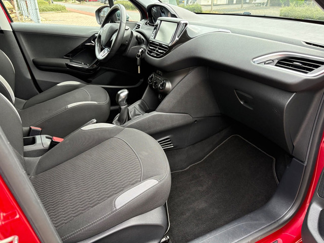 Foto 2 van Peugeot 208 1.2 VTi Style