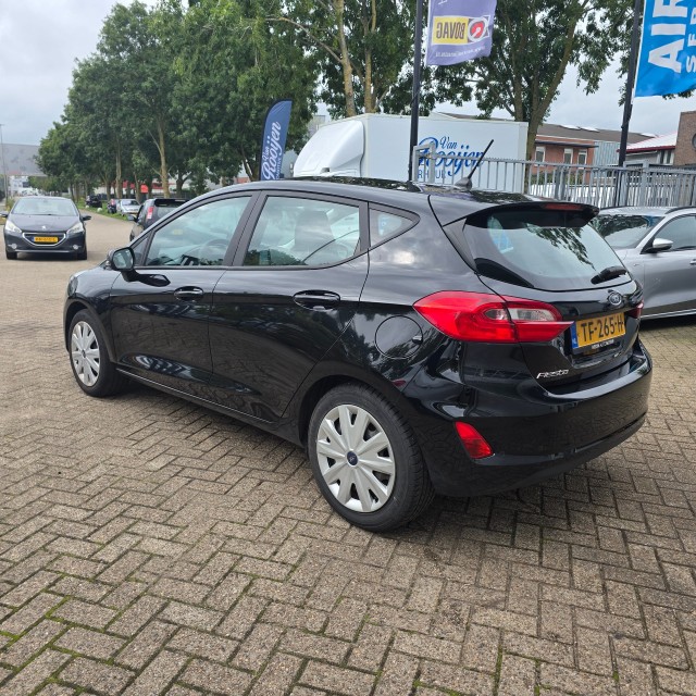 Foto 2 van FORD FIESTA 1.1 63 KW. nieuwe distributieriem
