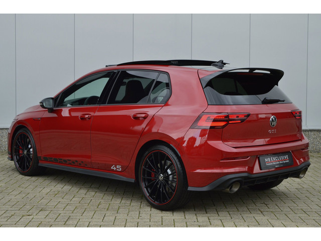 Foto 8 van Volkswagen Golf 8 2.0 GTI Clubsport 45 Jahre Akra DSG7 2021
