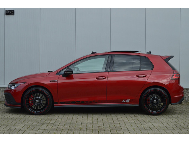 Foto 4 van Volkswagen Golf 8 2.0 GTI Clubsport 45 Jahre Akra DSG7 2021