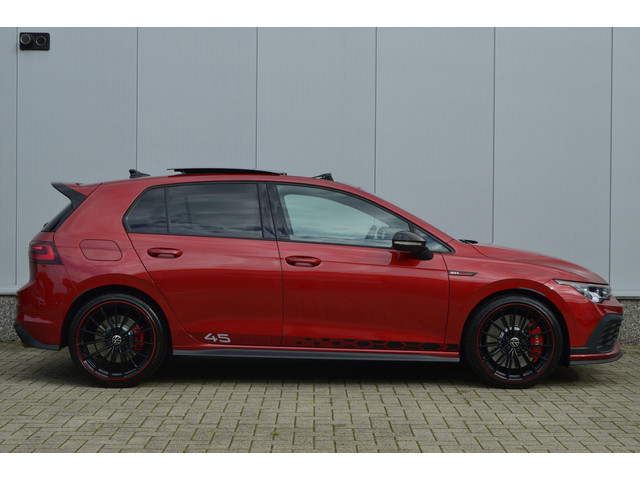 Foto 3 van Volkswagen Golf 8 2.0 GTI Clubsport 45 Jahre Akra DSG7 2021