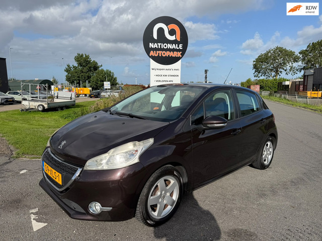 Foto 2 van Peugeot 208 2012 * 1.4 VTi Envy * APK *