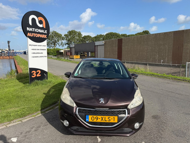 Foto 5 van Peugeot 208 2012 * 1.4 VTi Envy * APK *