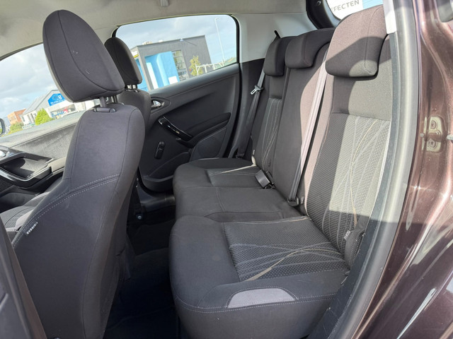 Foto 4 van Peugeot 208 2012 * 1.4 VTi Envy * APK *