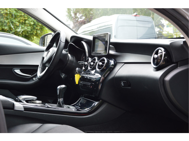 Foto 8 van Mercedes-Benz C-Klasse Estate 200 Ambition AVANTGARDE | LED | ILS | NAVI | CRUISE | PDC | ALARM | EN