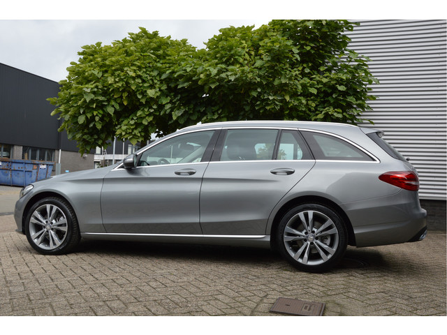 Foto 3 van Mercedes-Benz C-Klasse Estate 200 Ambition AVANTGARDE | LED | ILS | NAVI | CRUISE | PDC | ALARM | EN