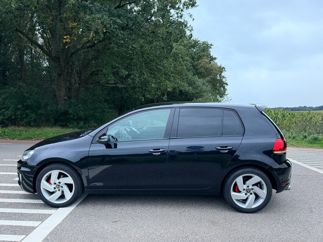 Foto 4 van Volkswagen Golf 1.4 TSI Highline GTI pakket motor gereviseerd.