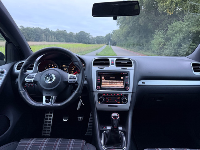 Volkswagen Golf 1.4 TSI Highline GTI pakket motor gereviseerd.