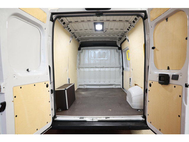 Foto 5 van Fiat Ducato 2.2 MultiJet 140 L2H2 LED NAVI CAMERA