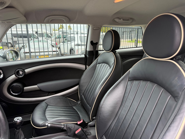 Foto 5 van Mini 3-Deurs 1.6 Cooper S | Leer | Stoelverwarming | Xenon!