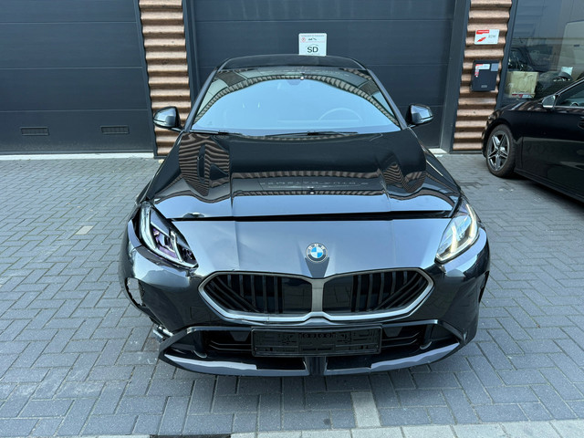 Foto 10 van BMW 1-serie 120 M Sport Design Edition 2025 BOMVOL Opties - Duits Schadevoertuig