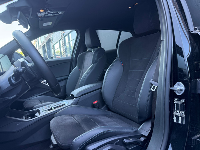 Foto 4 van BMW 1-serie 120 M Sport Design Edition 2025 BOMVOL Opties - Duits Schadevoertuig