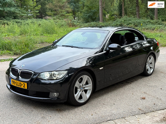 BMW 3-serie Cabrio 325i 2009 Zwart Automaat