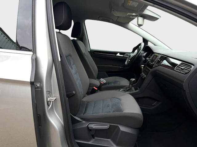 Foto 4 van Volkswagen Golf Sportsvan 1.4 TSI Business Edition Connected 150 Pk Automaat Airco Navi Pdc 2e Eig.