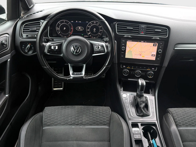 Foto 2 van Volkswagen Golf 2.0 TDI GTD 184 Pk Automaat Airco Navi Xenon Leer Panodak Export
