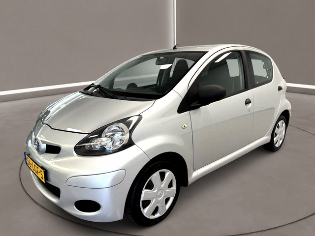 Foto 10 van Toyota Aygo 1.0-12V Access 68 Pk 5 deurs Airco 157 dkm Nap 2e Eig.