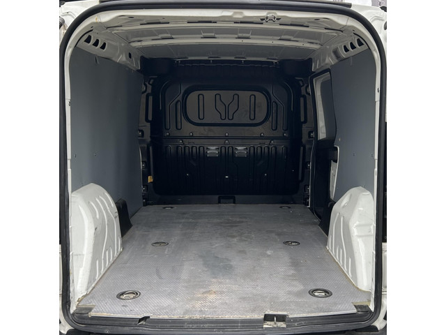 Foto 7 van Opel Combo 1.3 CDTi L2H1 Edition 95PK | Lengte 2 | NL AUTO | NAP | Airco | Navigatie | Bluetooth | C