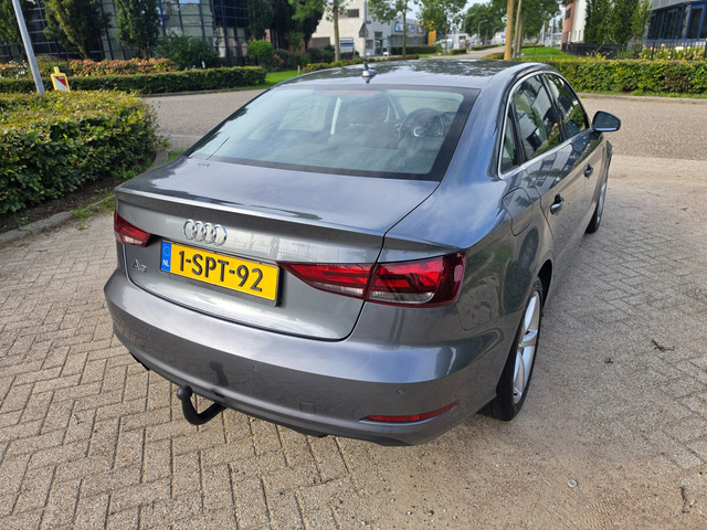 Foto 8 van Audi A3 Limousine 1.4 TFSI Attraction Pro Line TOP STAAT!