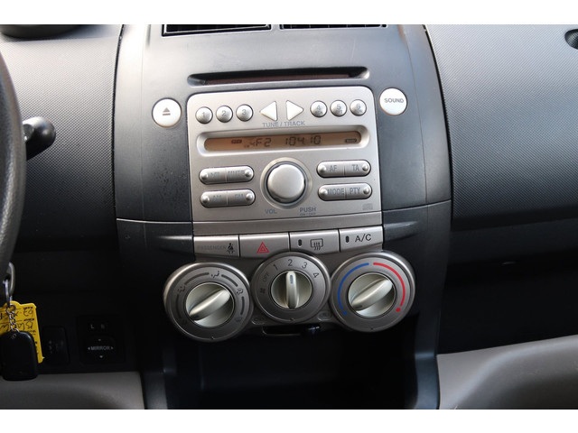 Foto 4 van Daihatsu Sirion 2 1.3-16V Comfort *Rijklaarprijs *Airco