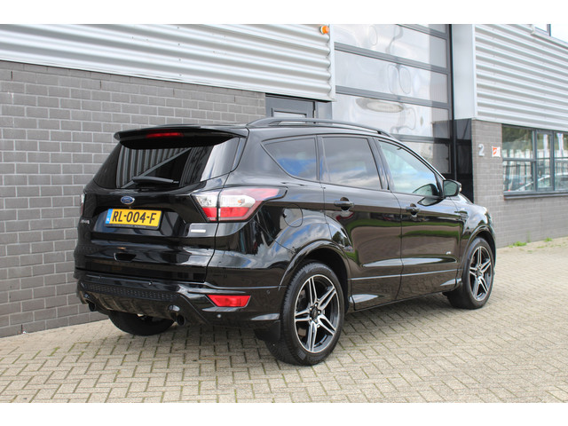 Foto 6 van Ford Kuga 1.5 EcoBoost ST Line AWD / Panoramadak / Trekhaak