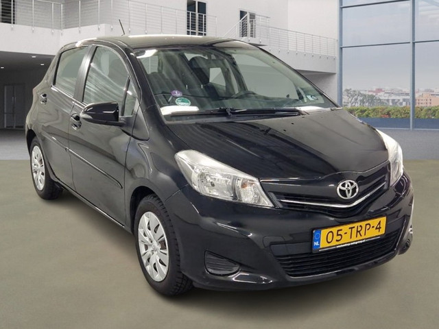 Foto 2 van Toyota Yaris 1.3 VVT-i Aspiration 2e Eig. 26.200 km +NAP NL-auto