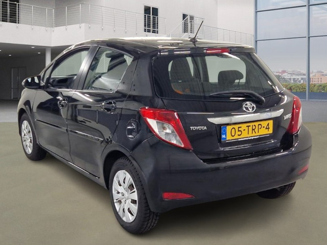 Foto 4 van Toyota Yaris 1.3 VVT-i Aspiration 2e Eig. 26.200 km +NAP NL-auto