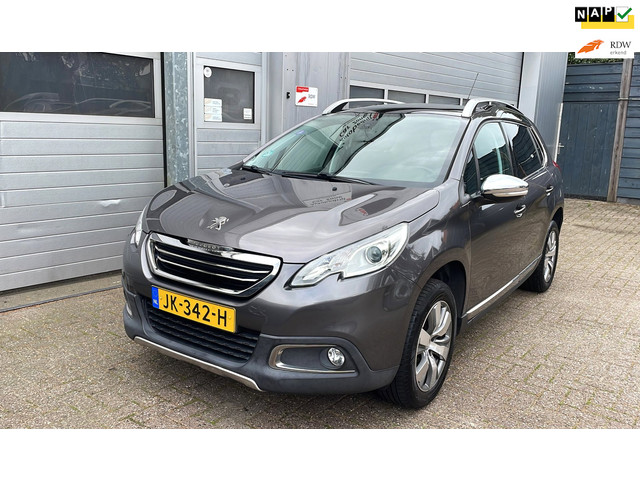 Peugeot 2008 1.2 PureTech Allure-Navi-Leder-Panoram-Trekhaak