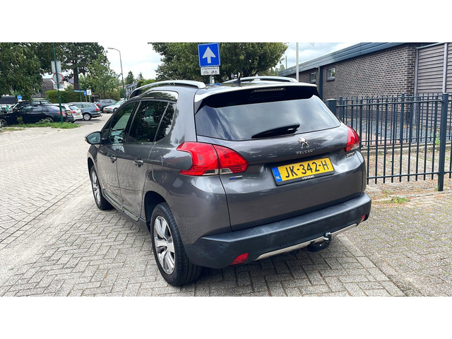 Foto 9 van Peugeot 2008 1.2 PureTech Allure-Navi-Leder-Panoram-Trekhaak