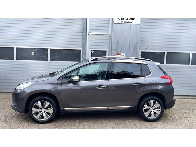 Foto 7 van Peugeot 2008 1.2 PureTech Allure-Navi-Leder-Panoram-Trekhaak