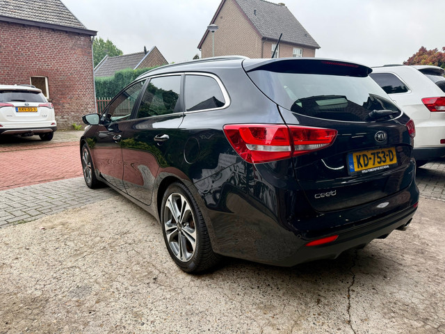 Foto 6 van Kia Cee'd Sportswagon 1.0 T-GDi GT-Line I CLIMA I CRUISE I CAMERA I NAVI I BLUETOOTH I
