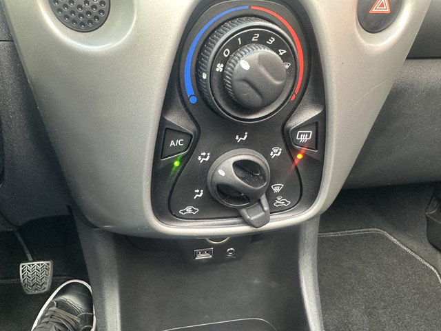 Foto 8 van Peugeot 108 1.0 e-VTi Active TOP!OPEN DAK/CABRIODAK AIRCO