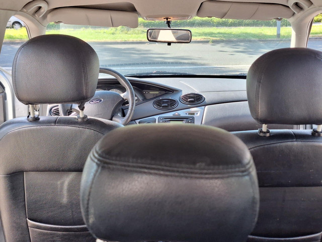 Foto 3 van Ford Focus Wagon €650,- TEKST GOED LEZEN !!!!!