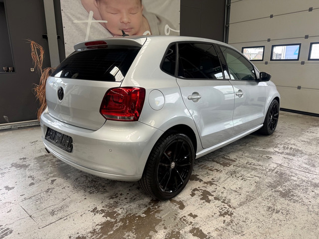 Foto 5 van Volkswagen Polo 1.4-16V Highline, automaat, parkeersens, stoelverw,