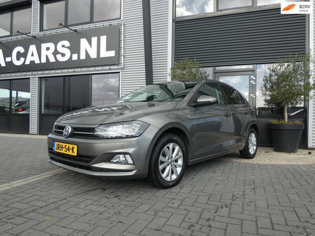 Volkswagen POLO 1.6 TDI Highline AUTOMAAT|STOELVERWARMING|LM VELGEN 15 INCH|AIRCO