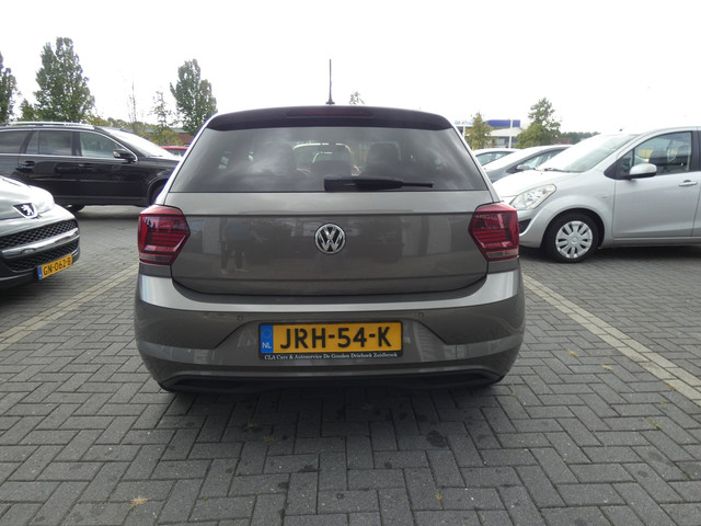 Foto 10 van Volkswagen POLO 1.6 TDI Highline AUTOMAAT|STOELVERWARMING|LM VELGEN 15 INCH|AIRCO