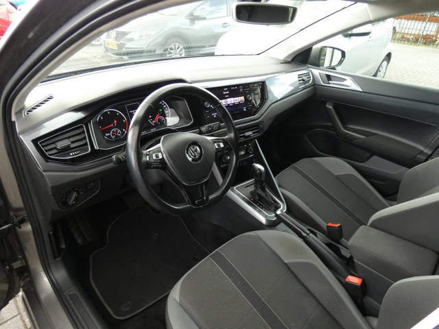 Foto 9 van Volkswagen POLO 1.6 TDI Highline AUTOMAAT|STOELVERWARMING|LM VELGEN 15 INCH|AIRCO