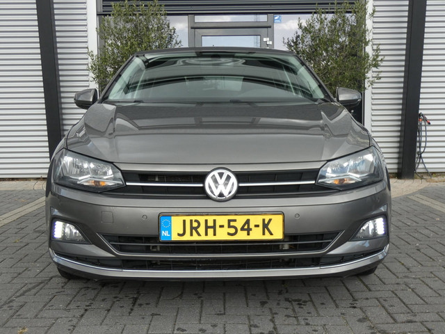 Foto 6 van Volkswagen POLO 1.6 TDI Highline AUTOMAAT|STOELVERWARMING|LM VELGEN 15 INCH|AIRCO