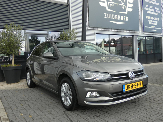 Foto 4 van Volkswagen POLO 1.6 TDI Highline AUTOMAAT|STOELVERWARMING|LM VELGEN 15 INCH|AIRCO