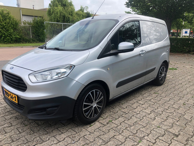 Foto 4 van Ford Transit Courier 1.5 TDCI Trend