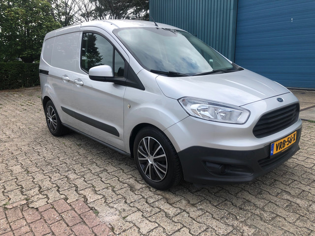 Foto 10 van Ford Transit Courier 1.5 TDCI Trend