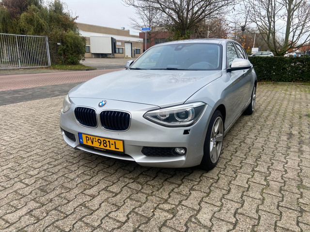 Foto 3 van BMW 1-serie 116d High Executive