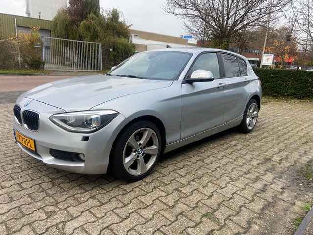 Foto 4 van BMW 1-serie 116d High Executive