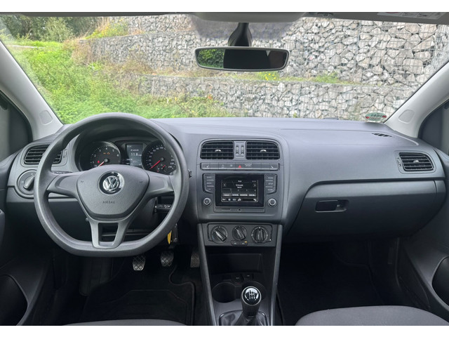 Foto 10 van Volkswagen POLO 1.0 Comfortline 75 pk Stoelverw Cruise Contr Airco