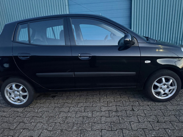 Foto 9 van Kia Picanto 1.1 Fifteen