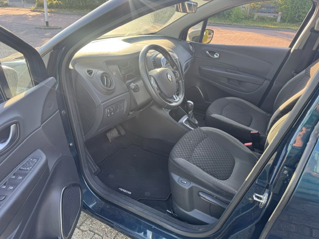 Foto 2 van Renault Captur 1.2 TCe Intens