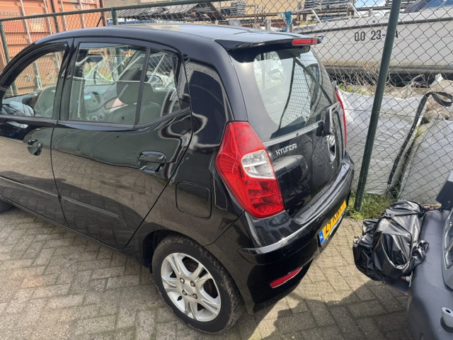 Foto 6 van Hyundai I10 1.1 i-Drive Cool MOTORSCHADE111