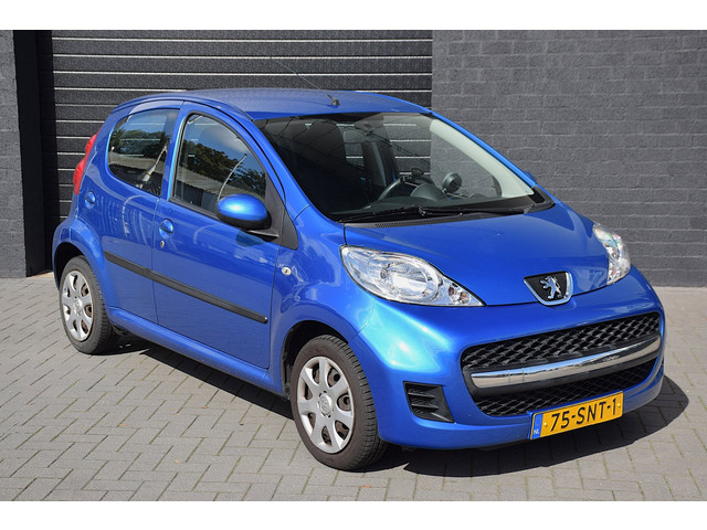Foto 3 van Peugeot 107 1.0-12V XS*2e eigenaar*Airco*Elec ramen*NL Auto*5Drs*90Dkm*