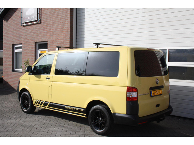 Foto 6 van Volkswagen Transporter 2.0 TDI L1H1.airco.5 zitplaatsen.1 vw dealer onderh.navigatie.cruise control.