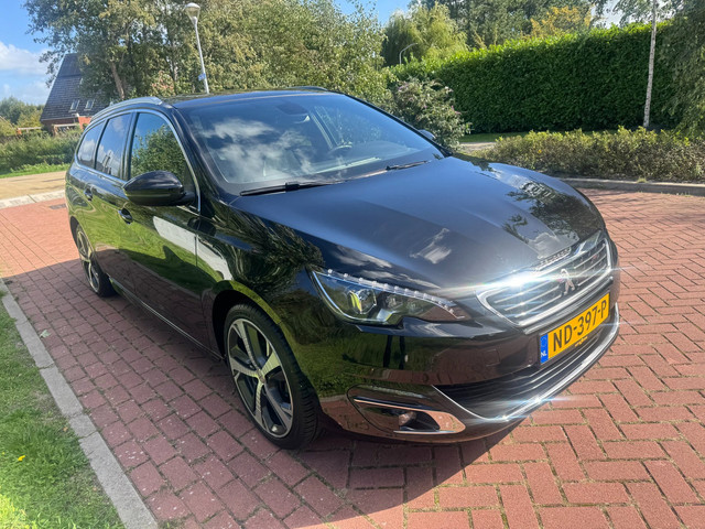 Foto 7 van Peugeot 308 SW 1.2 PureTech GT-line 53.000 KM