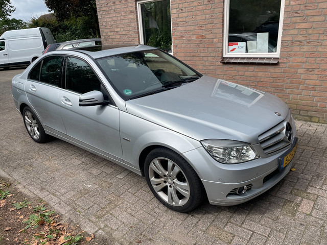 Foto 4 van Mercedes-Benz C-klasse 200 CDI Business Class Avantgarde zeer mooi